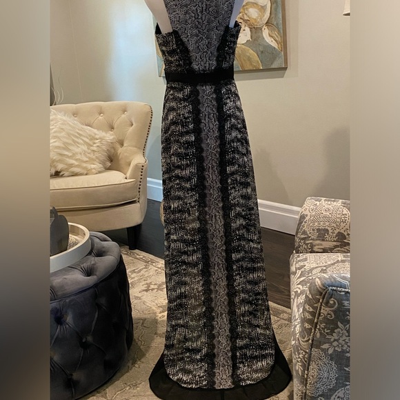 BCBGMaxazria dress - Picture 3 of 9